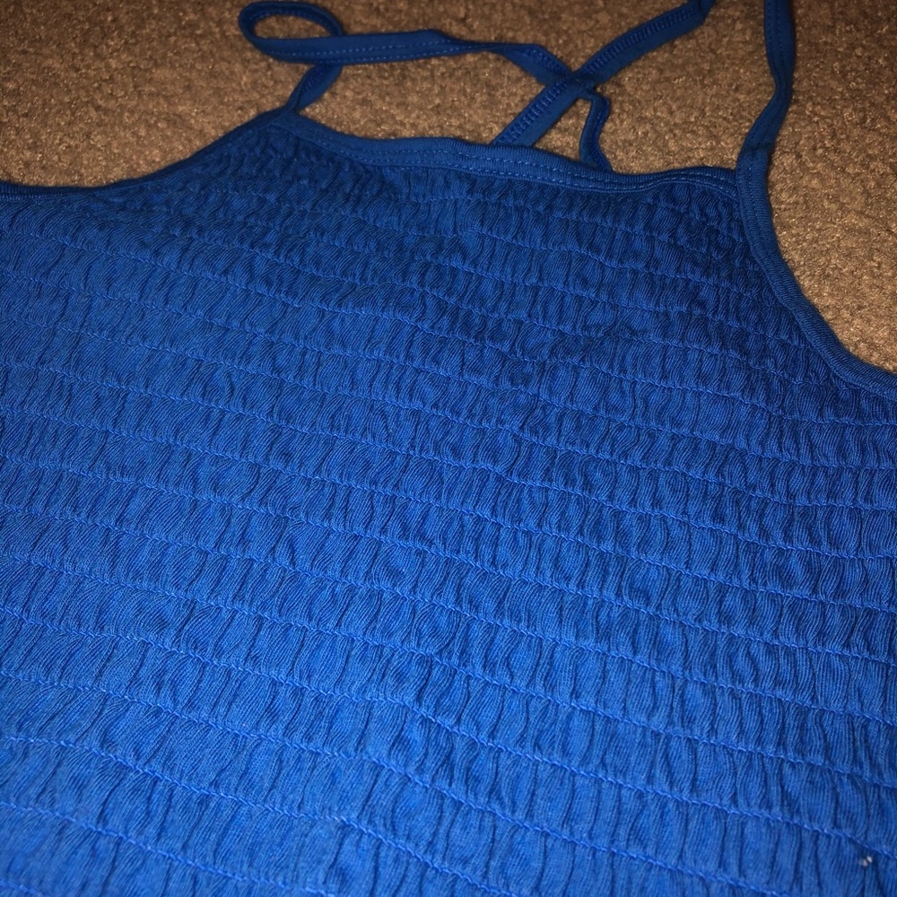Size small Ruffle shirt. - Picture 2 of 2